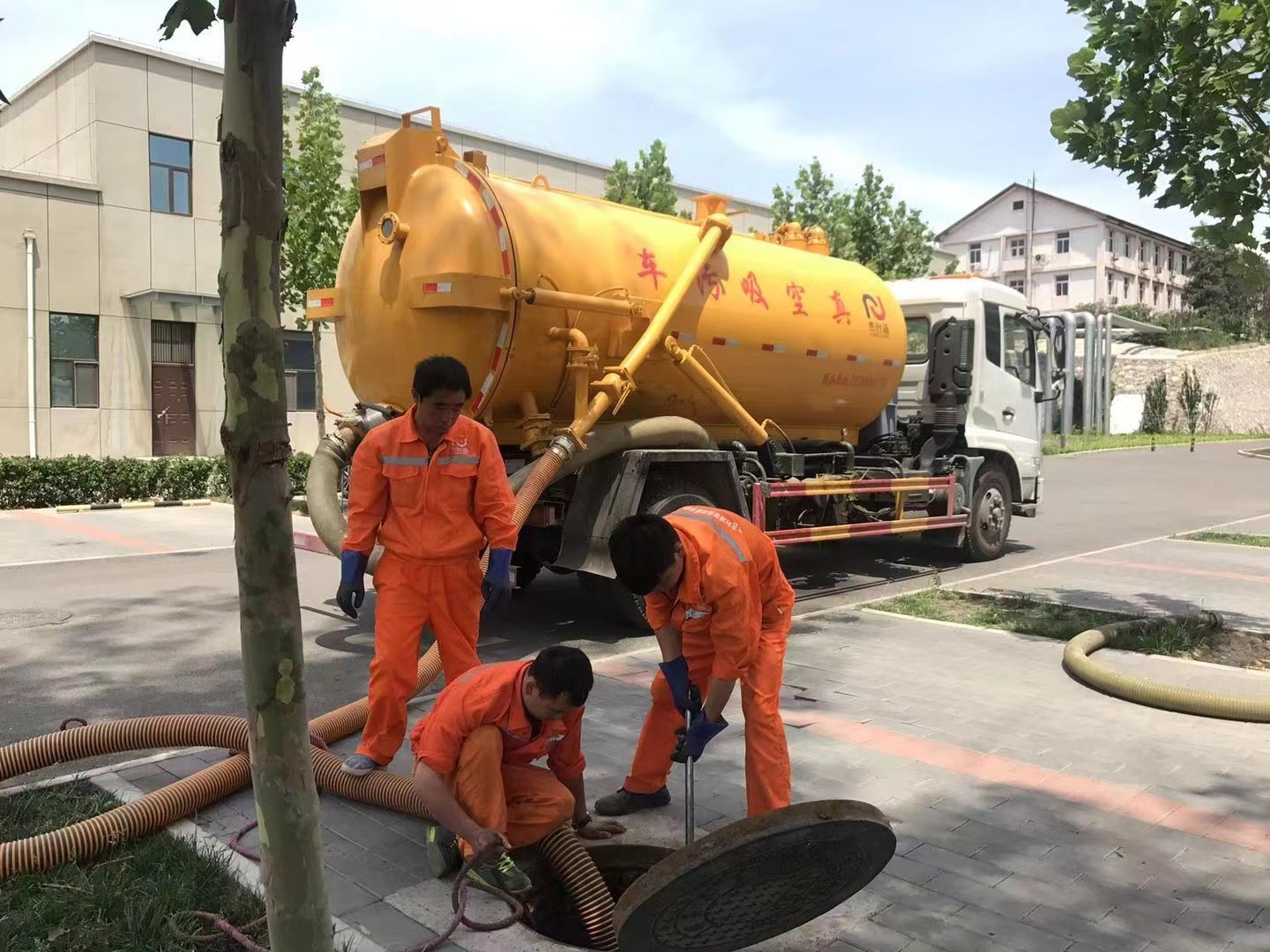克井镇化粪池清理与5-8吨吸粪车施工效率分析